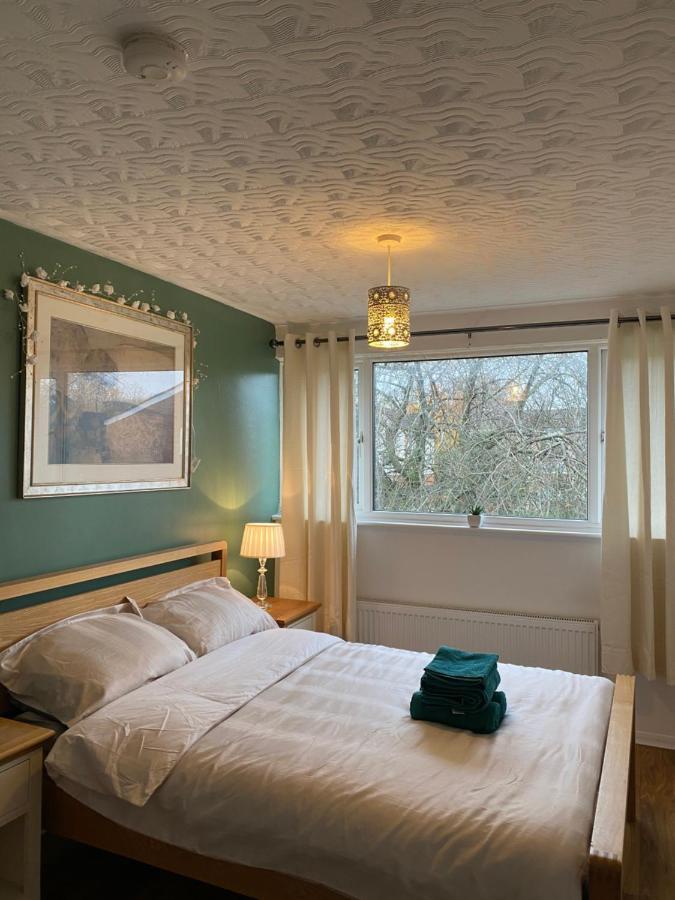 1 Luxurious Double Bedroom With Private Shower Reading Buitenkant foto